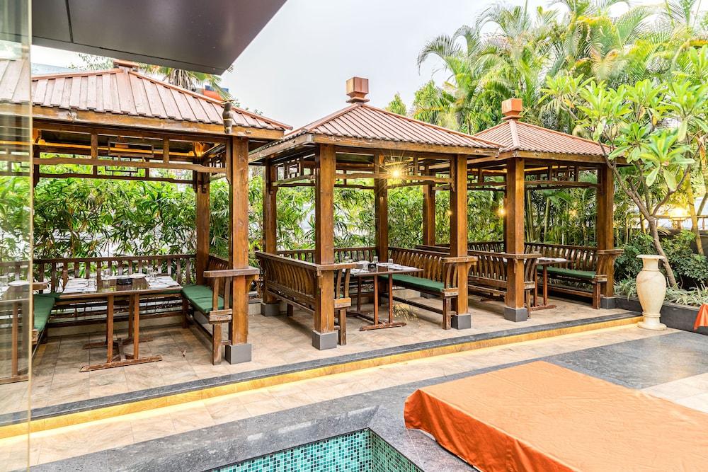 Treebo Premium Grand Emerald Pimpri-Chinchwad エクステリア 写真
