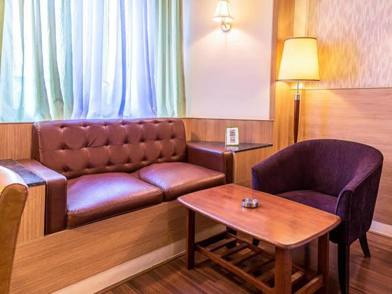 Treebo Premium Grand Emerald Pimpri-Chinchwad エクステリア 写真